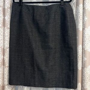 Jones Studio Black Skirt with Back Slit and Side Elastic – Size 14W